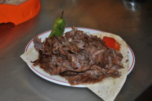 Erzincan Yaprak Döneri Servis hali